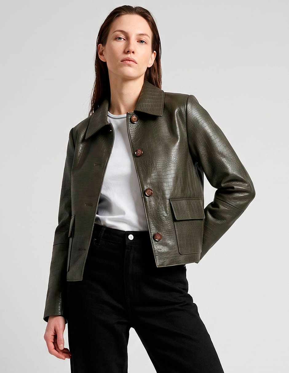Chamarra de piel para mujer