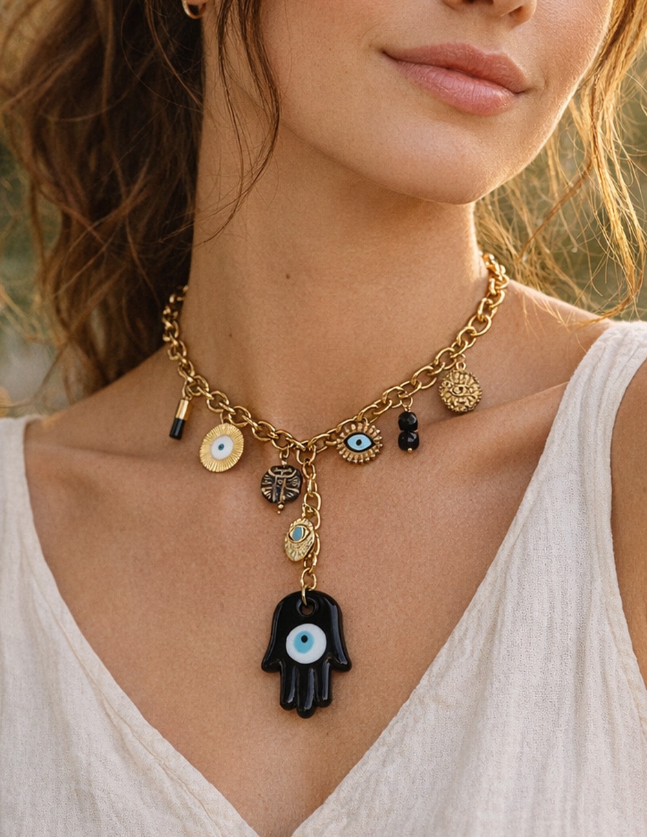 Collar de mano de Fátima Yoiko Aura