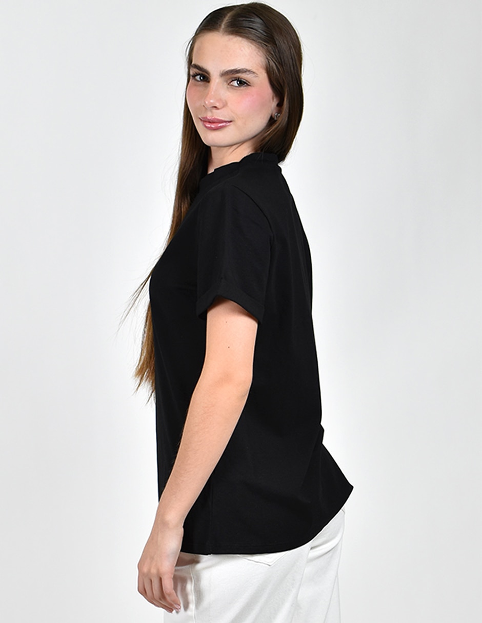 Playera manga corta cuello redondo para mujer 4