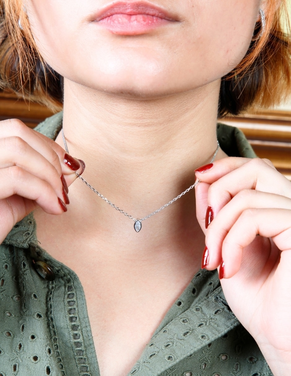 Collar yoiko aurea de aleación metálica