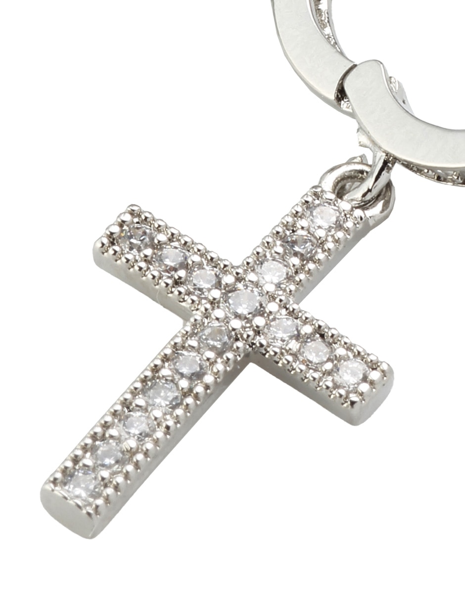 Aretes huggies cruz yoiko devoción de aleación metálica con acabado baño de rodio zirconia