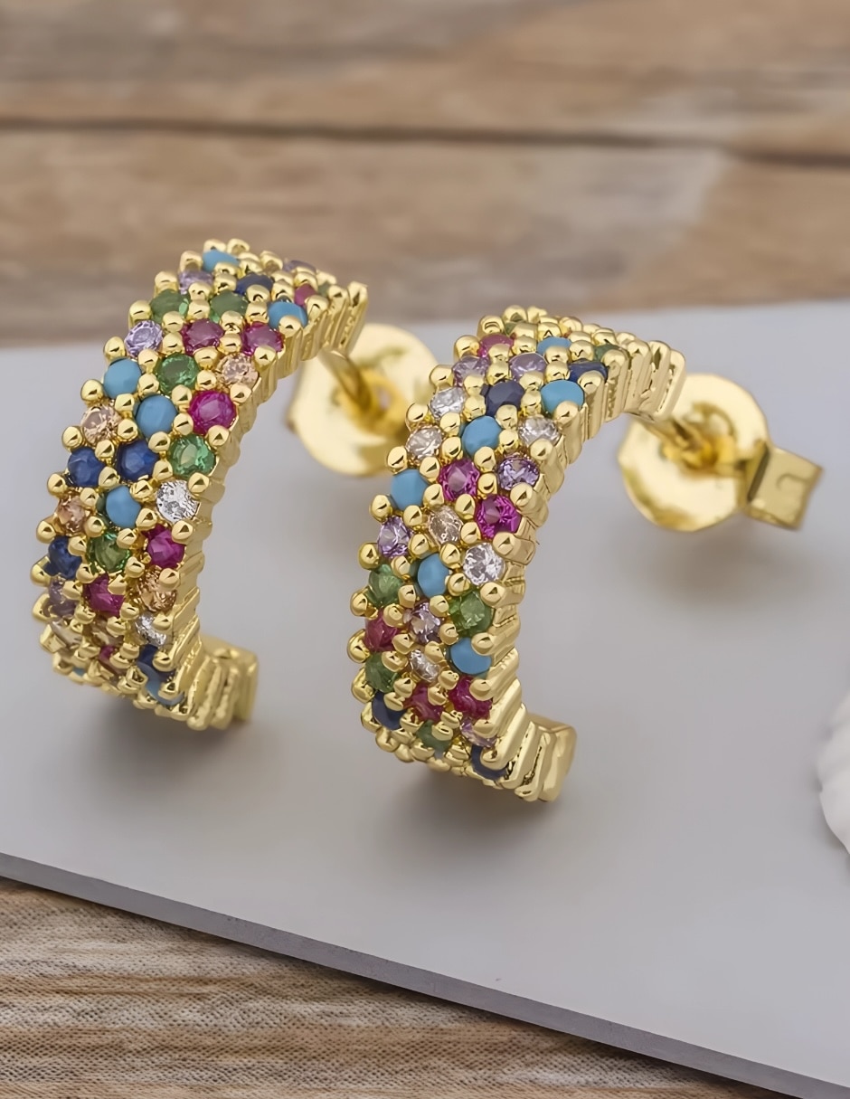 Broqueles circular yoiko mosaico de aleación metálica con acabado baño de oro zirconia