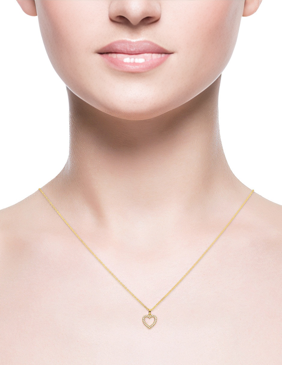 Collar con dije de corazón Joyerías Bizzarro de oro amarillo 14 K