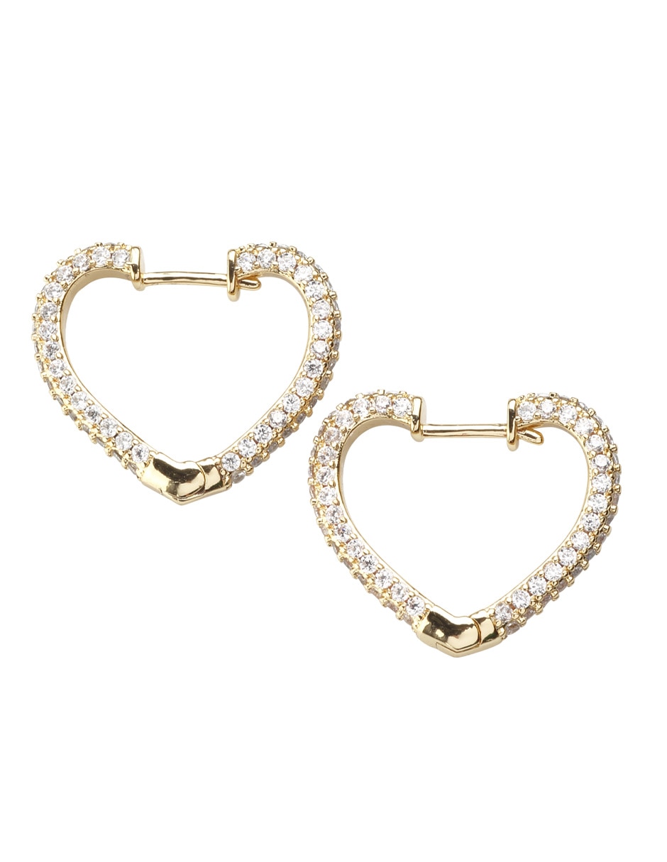 Arracadas de corazón amour con acabado baño de oro zirconia cúbica