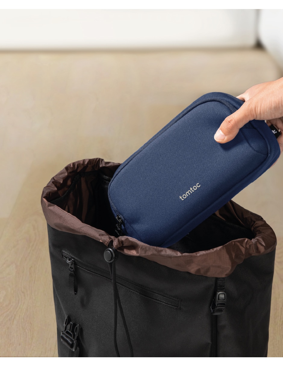 Esctuche para viaje TOMTOC