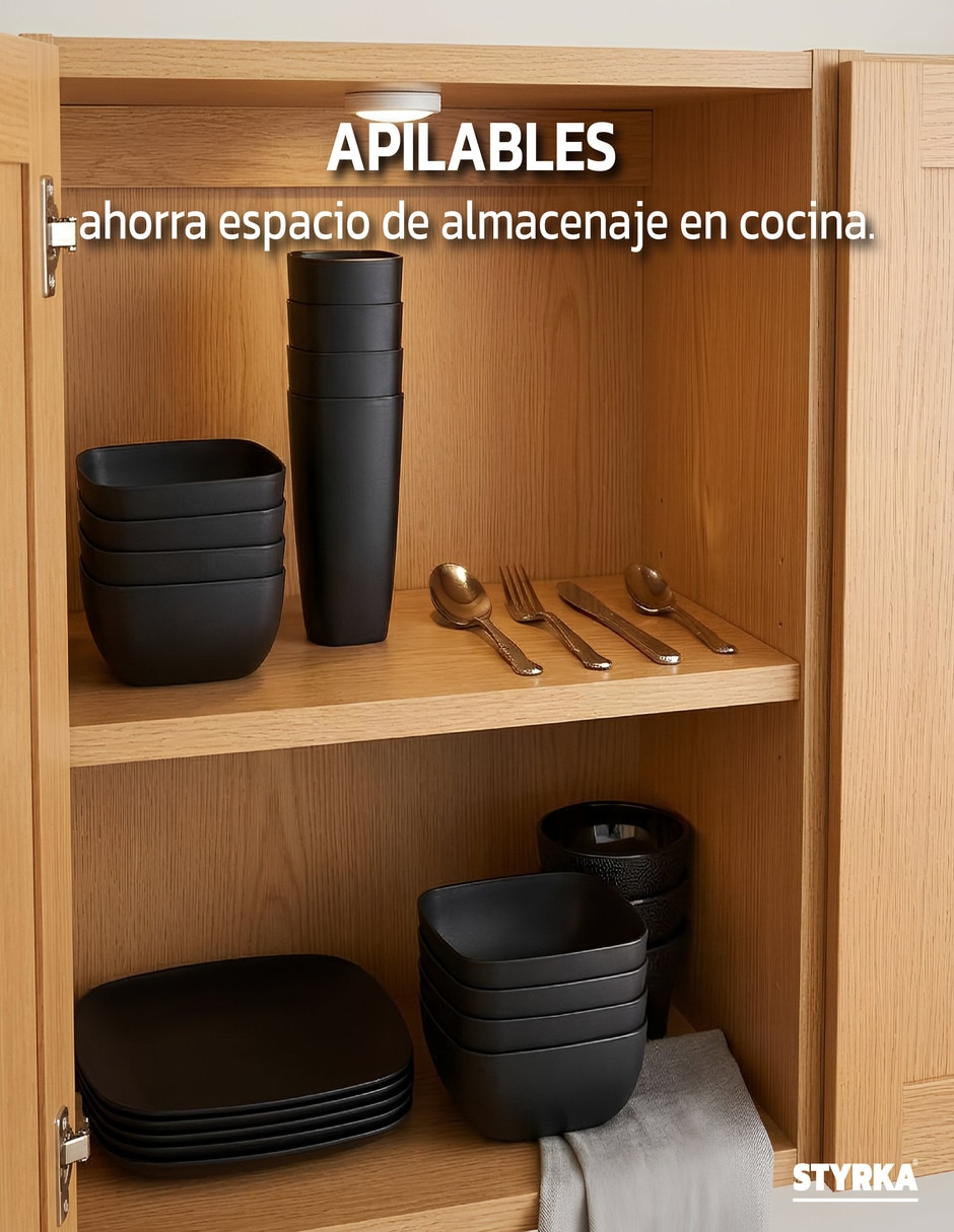 Vajilla styrka de plástico para 4 personas