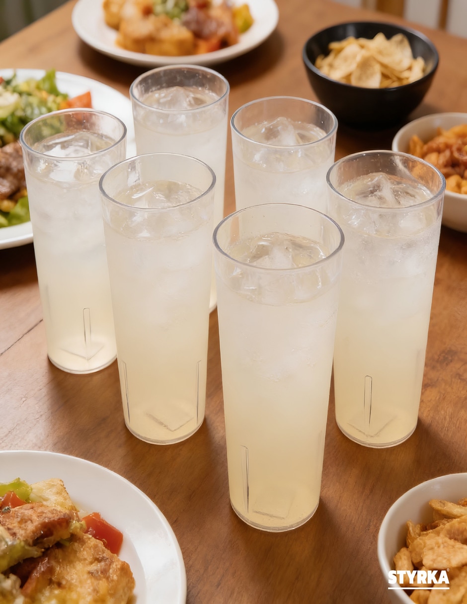 Set vasos para agua Styrka con 6 piezas