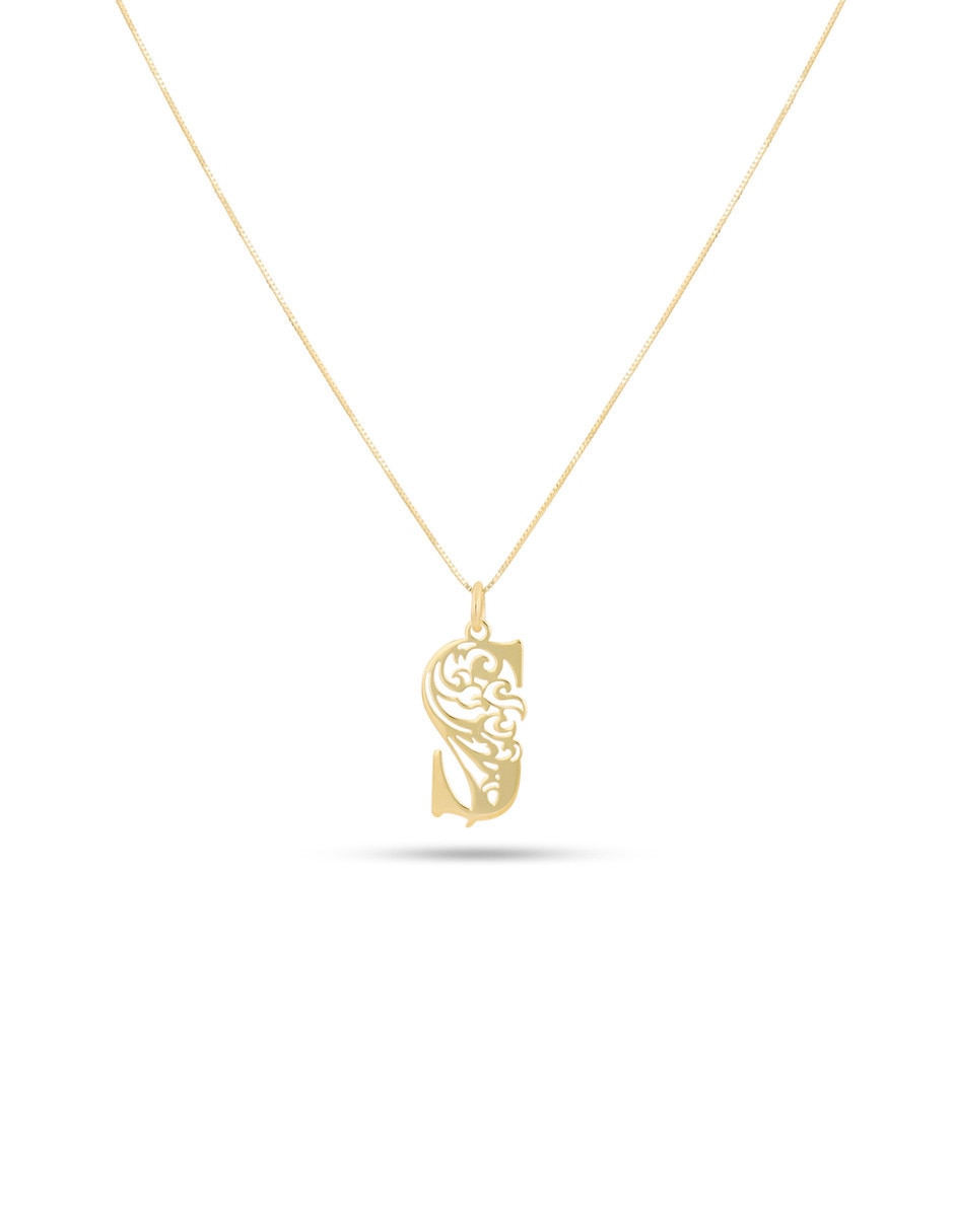 Collar con dije de letra S Joyerias Bizzarro de oro amarillo 14 k