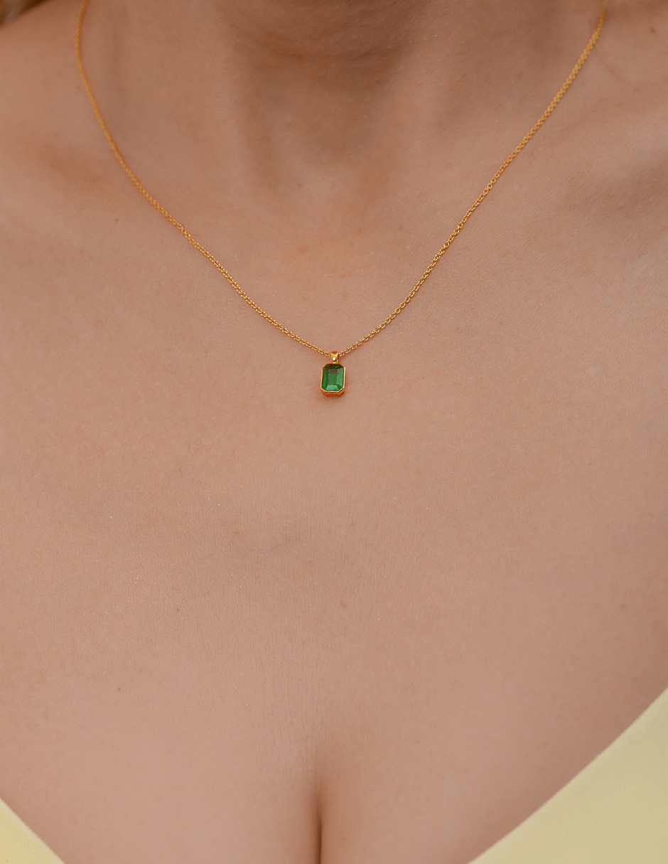 Collar con dije rectangular gladkova joyería de oro 14 k