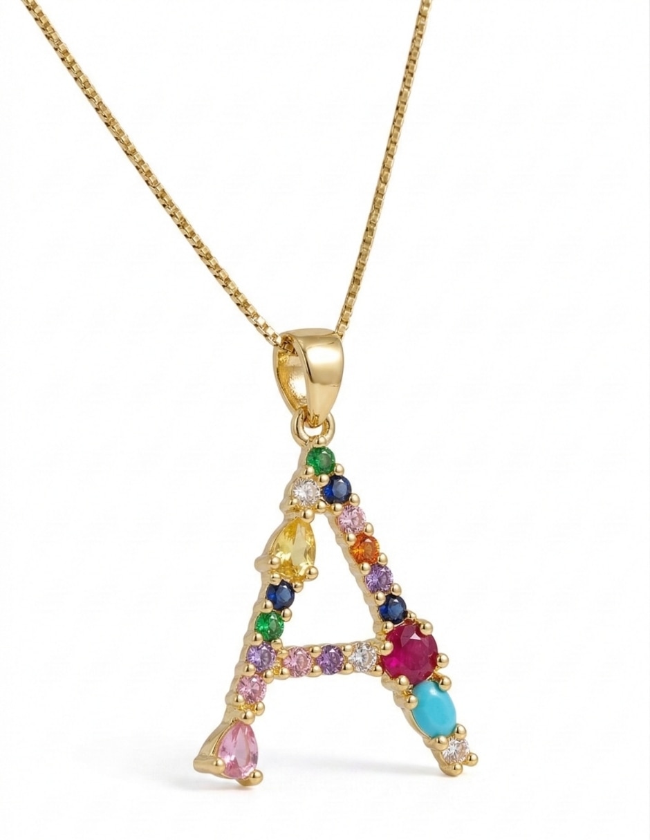 Collar con dije de letras Moon de oro laminado 10 K