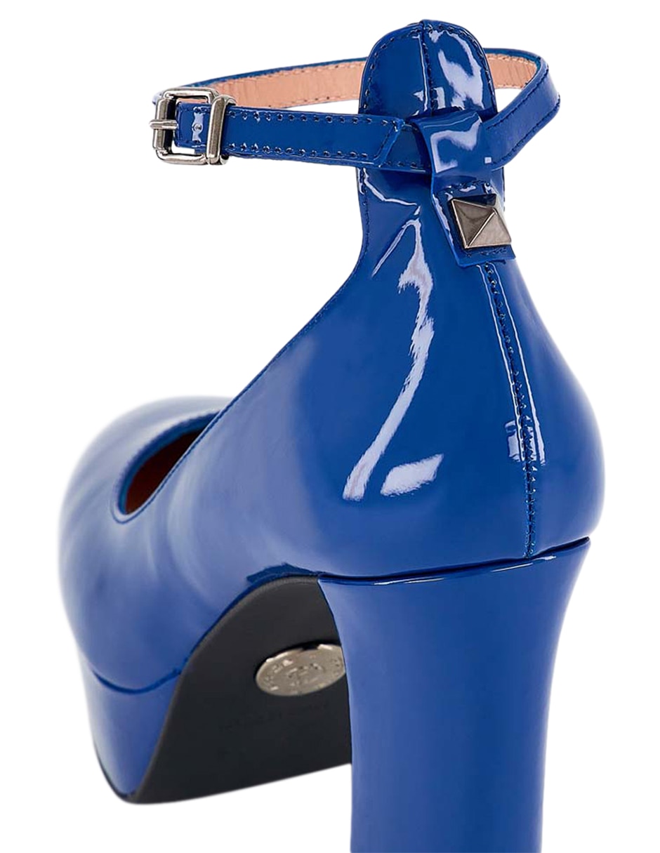 Zapatilla charol Prada