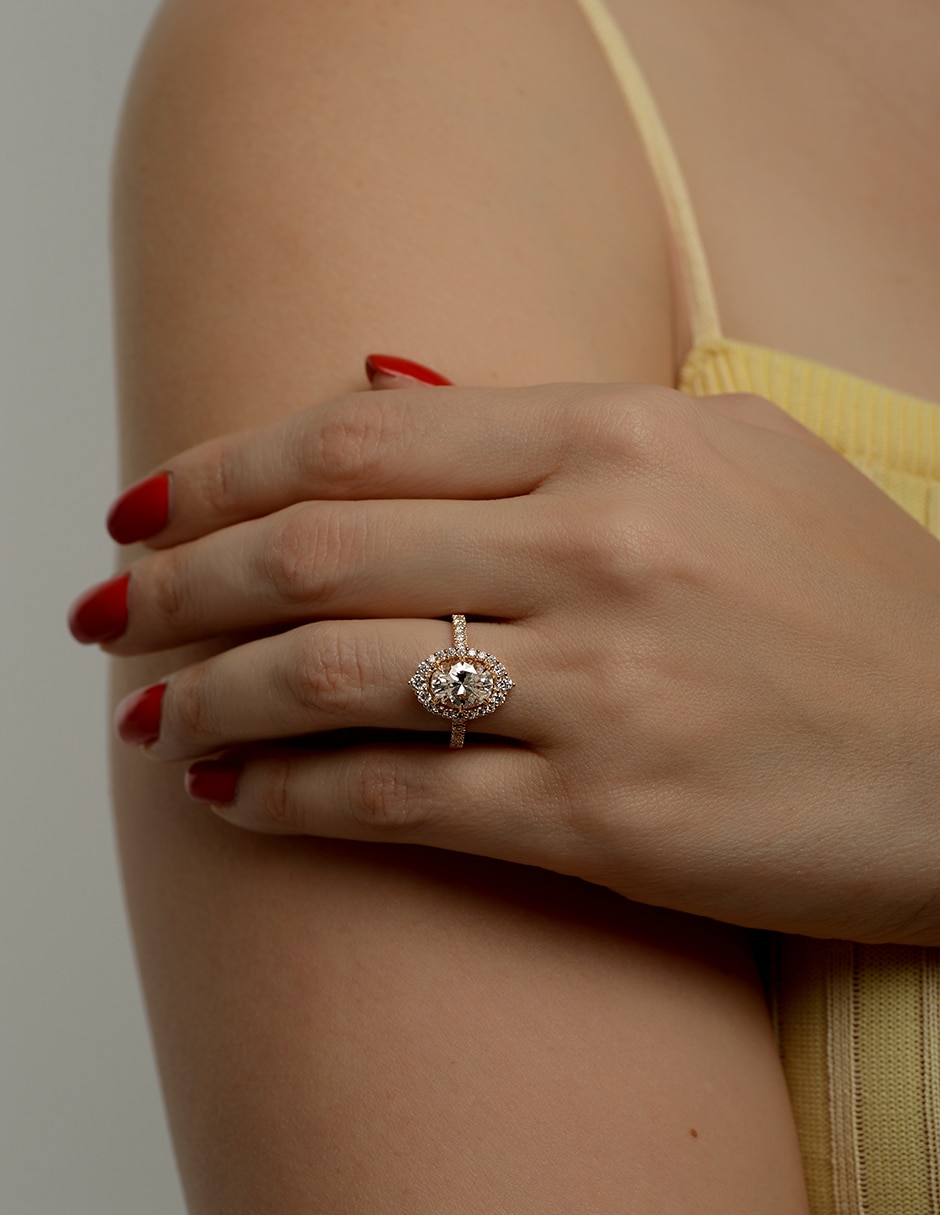 Anillo de compromiso de Oro amarillo 14 k GLADKOVA JOYERÍA Moissanita