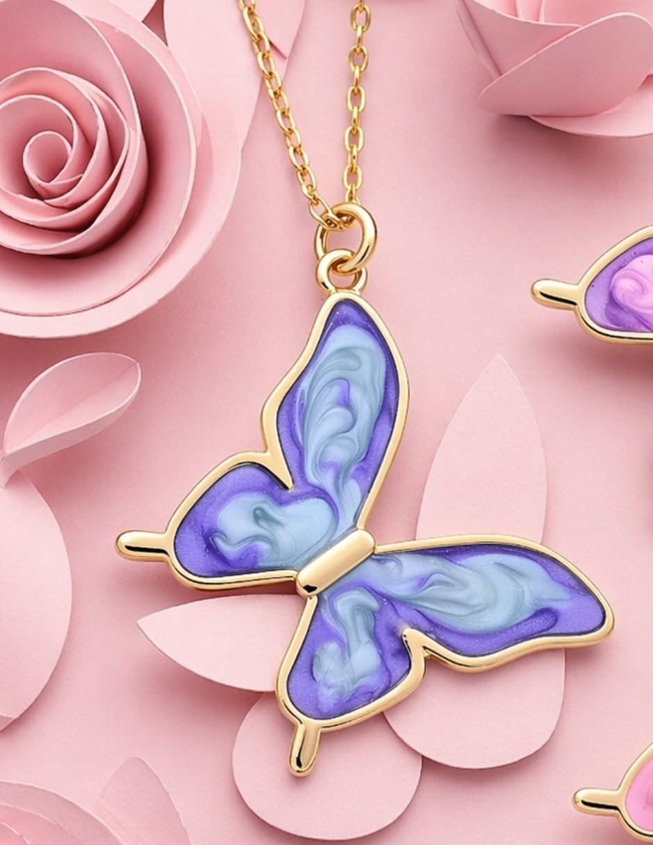 Collar con dije de mariposa Zvezda Aurore con acabado chapa de oro 18 K
