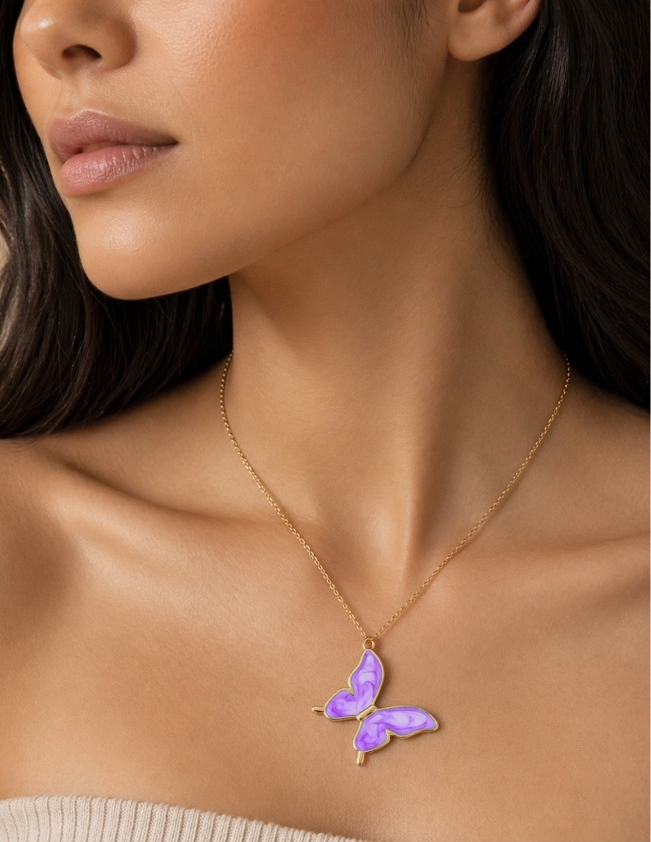 Collar con dije de mariposa Zvezda Aurore con acabado chapa de oro 18 K