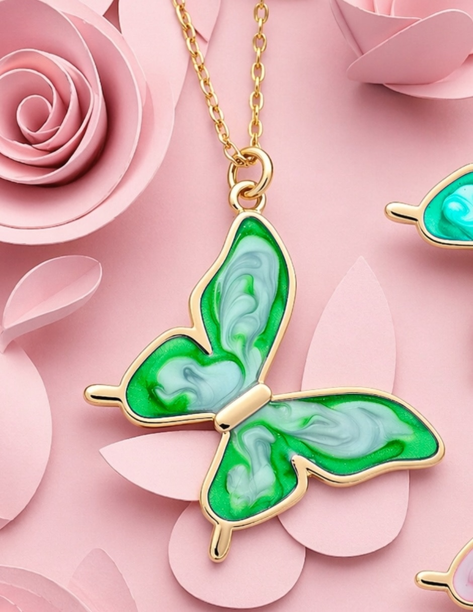 Collar con dije de mariposa Zvezda Aurore con acabado chapa de oro 18 K