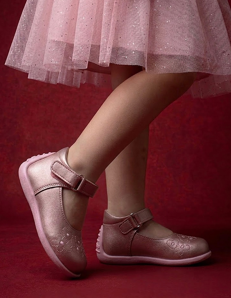 Zapato andanenes primeros pasos de piel para niña