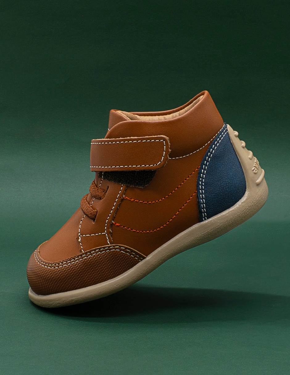 Zapato andanenes preandante de piel para niño