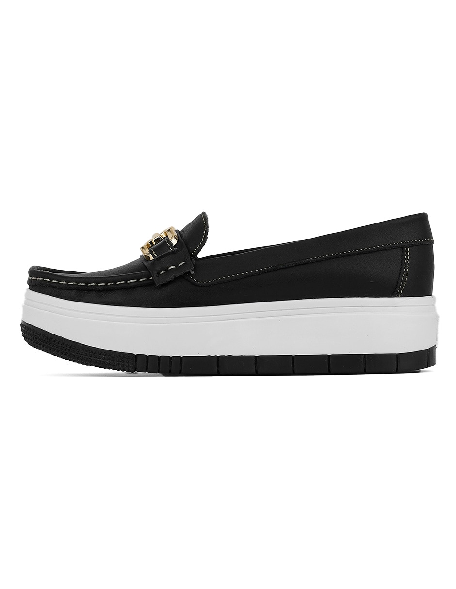 Zapato de piel para mujer