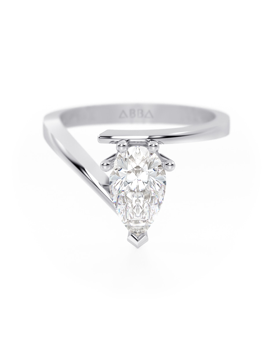Anillo de compromiso de Oro 10 k Moissanita