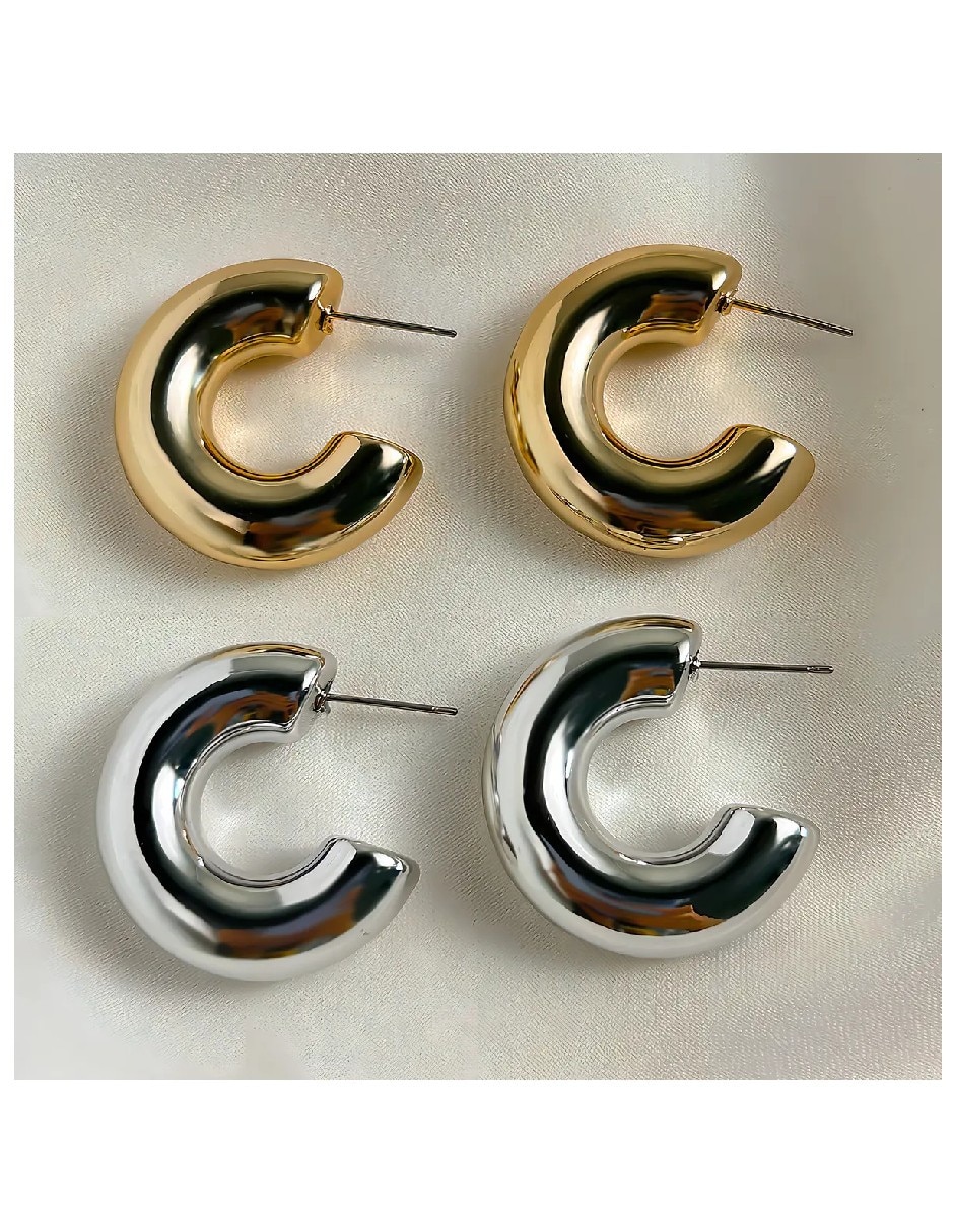Set de aretes de gota con acabado brillante 3