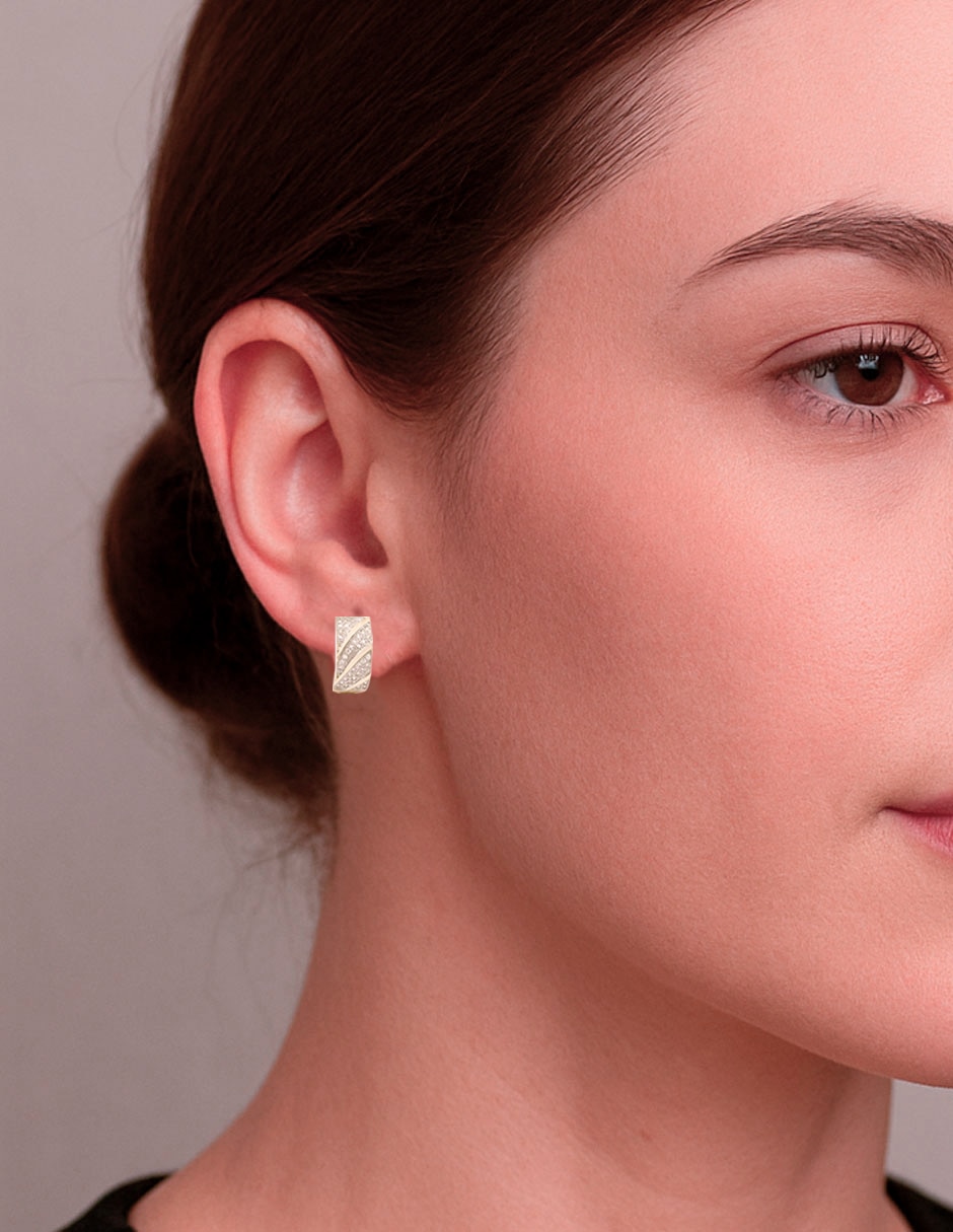 Aretes corto circular de acero con acabado chapa de oro zirconia 4