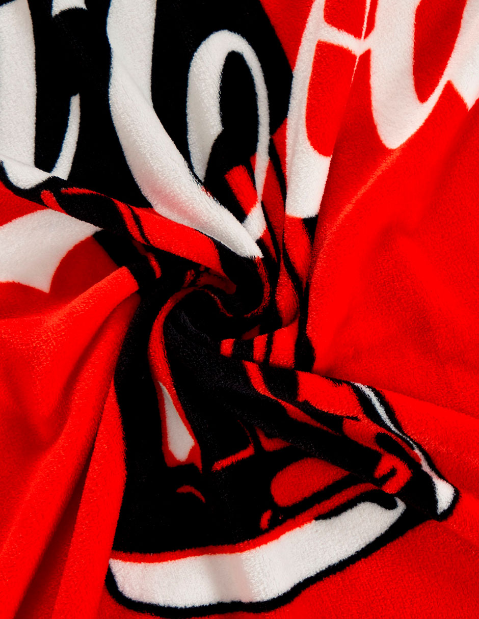 Cobertor coca-cola providencia serenity siempre black estampado logo