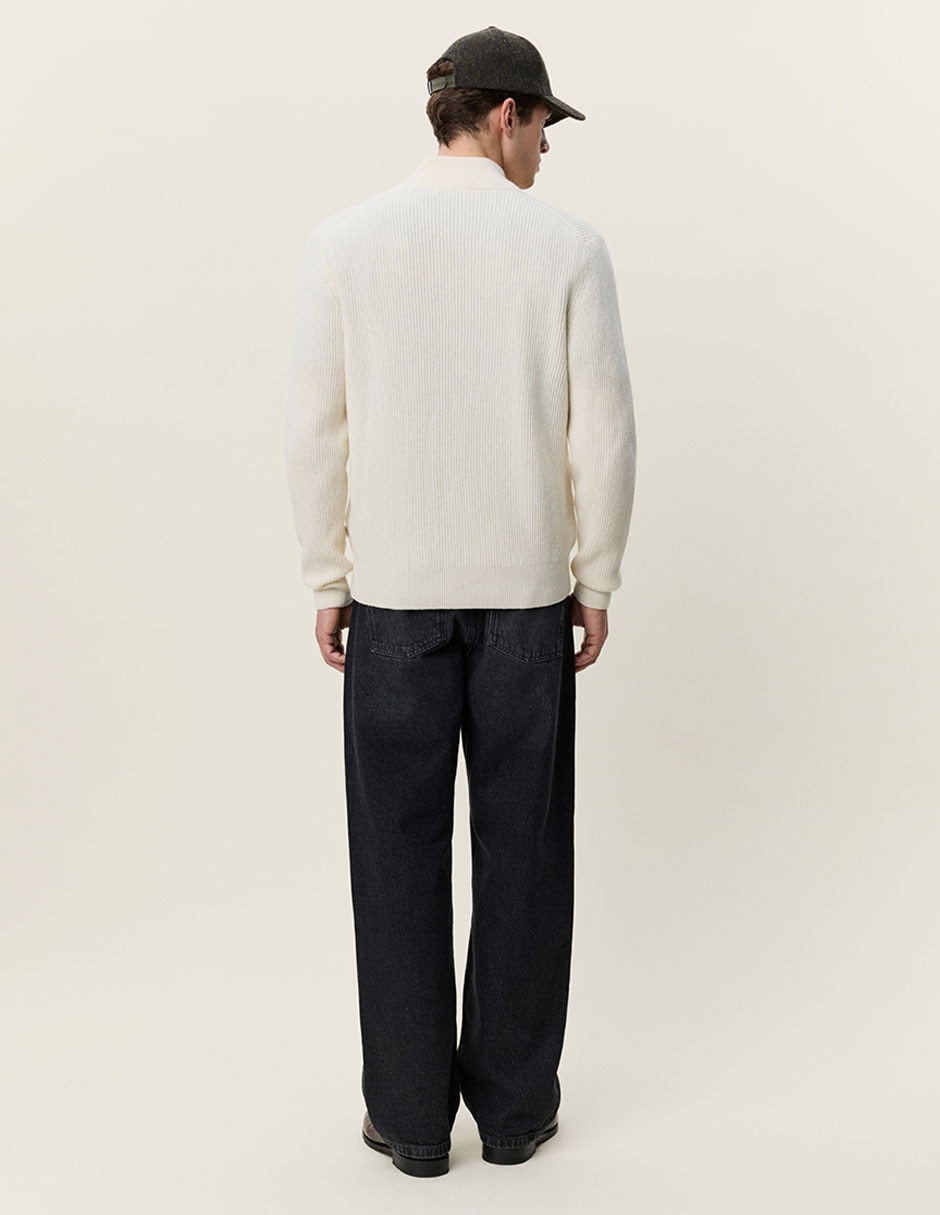 Suéter cuello alto para hombre 2