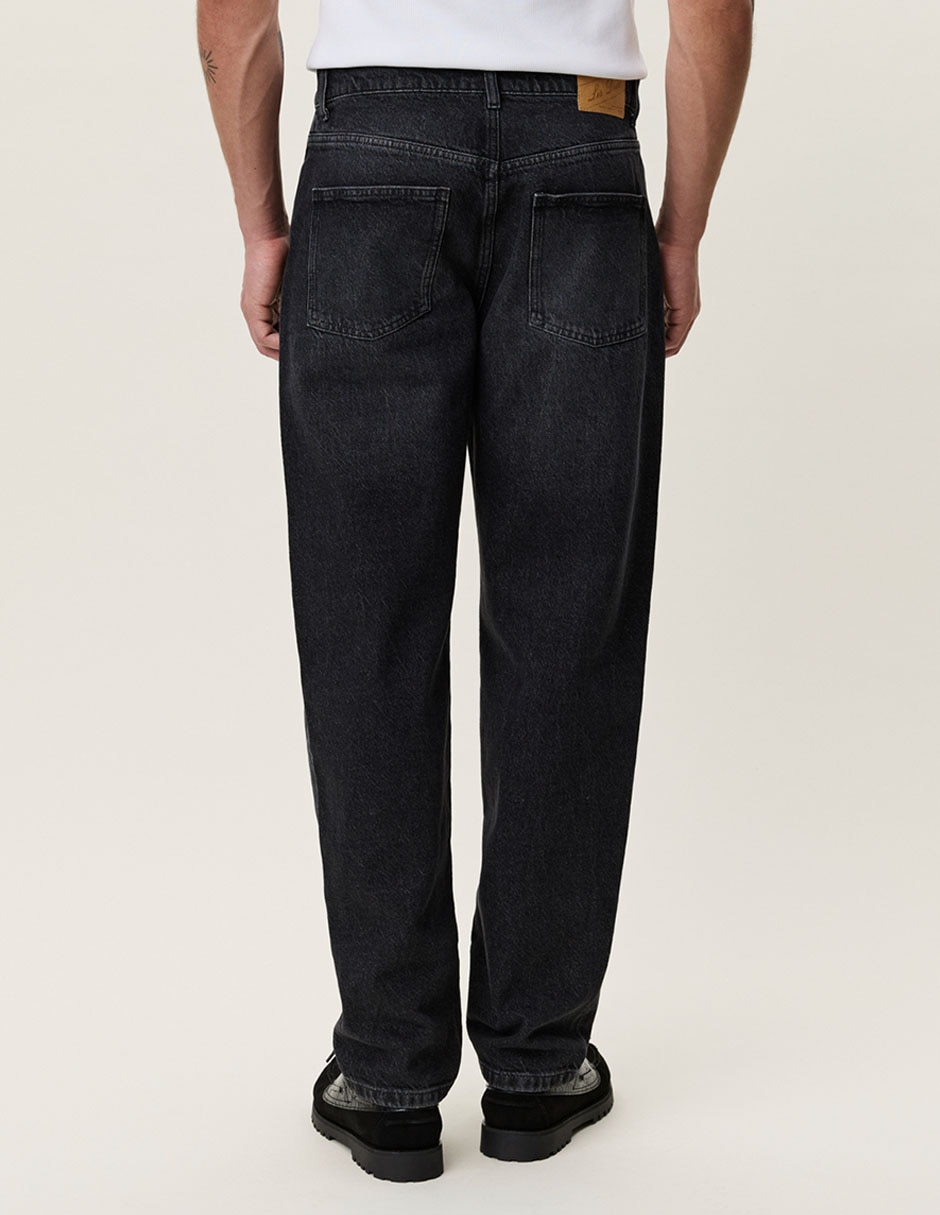 Jeans straight lavado deslavado para hombre 2