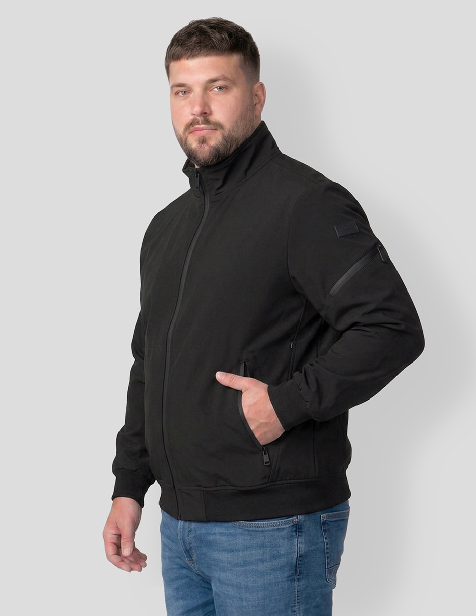 Chamarra casual Softshell con bolsillos para hombre 2