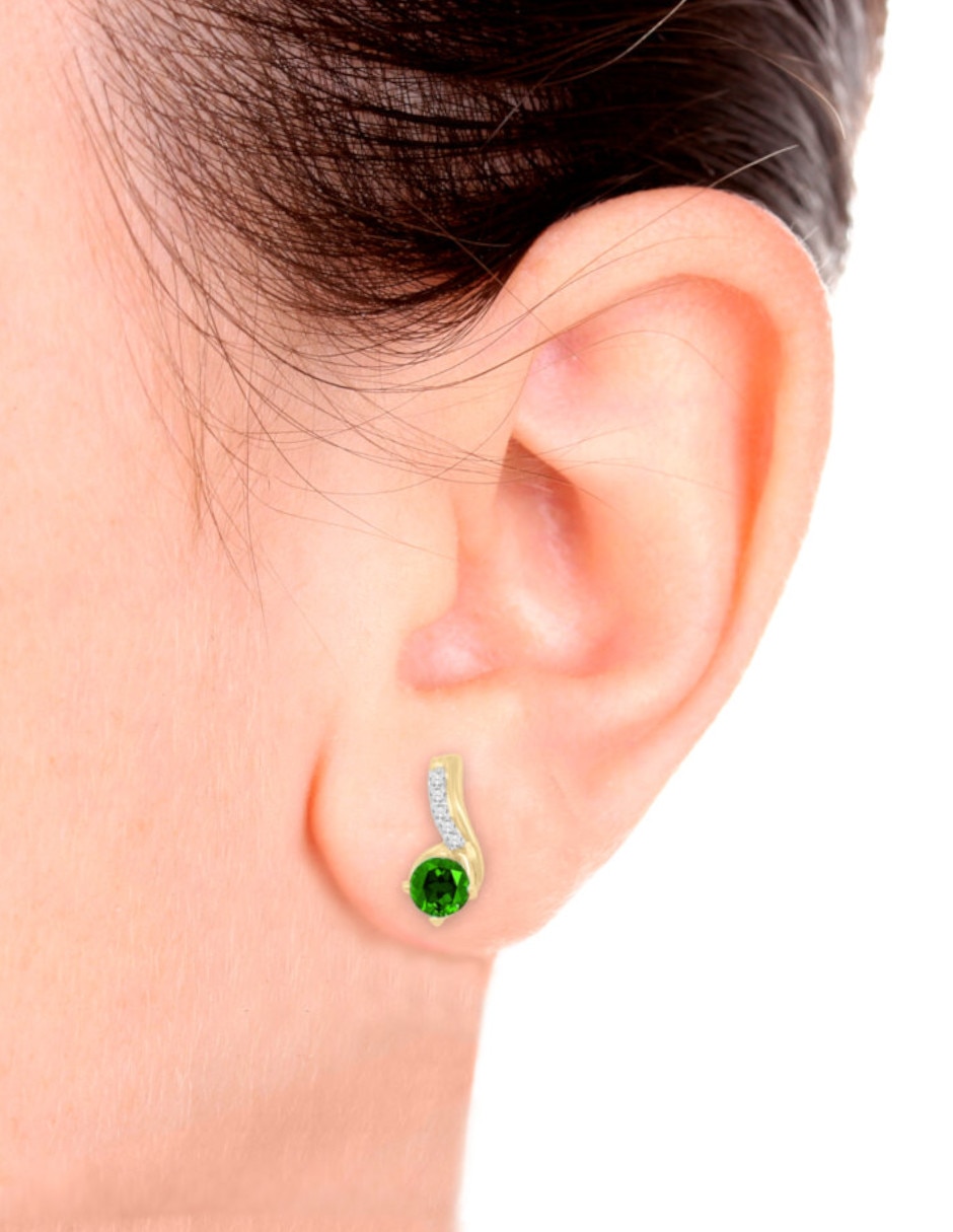 Aretes cortos Fascinare Aura de oro 14 K con acabado brillante esmeralda y diamante
