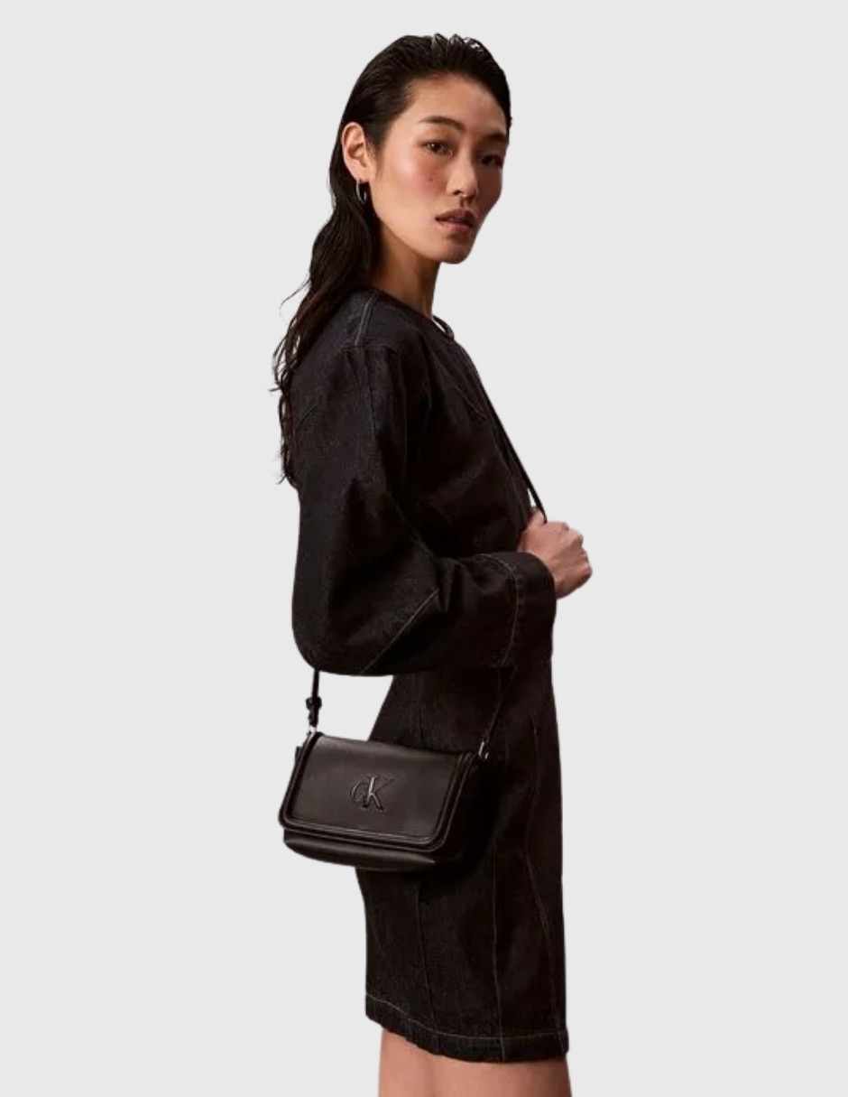 Bolsa flap Calvin Klein para mujer