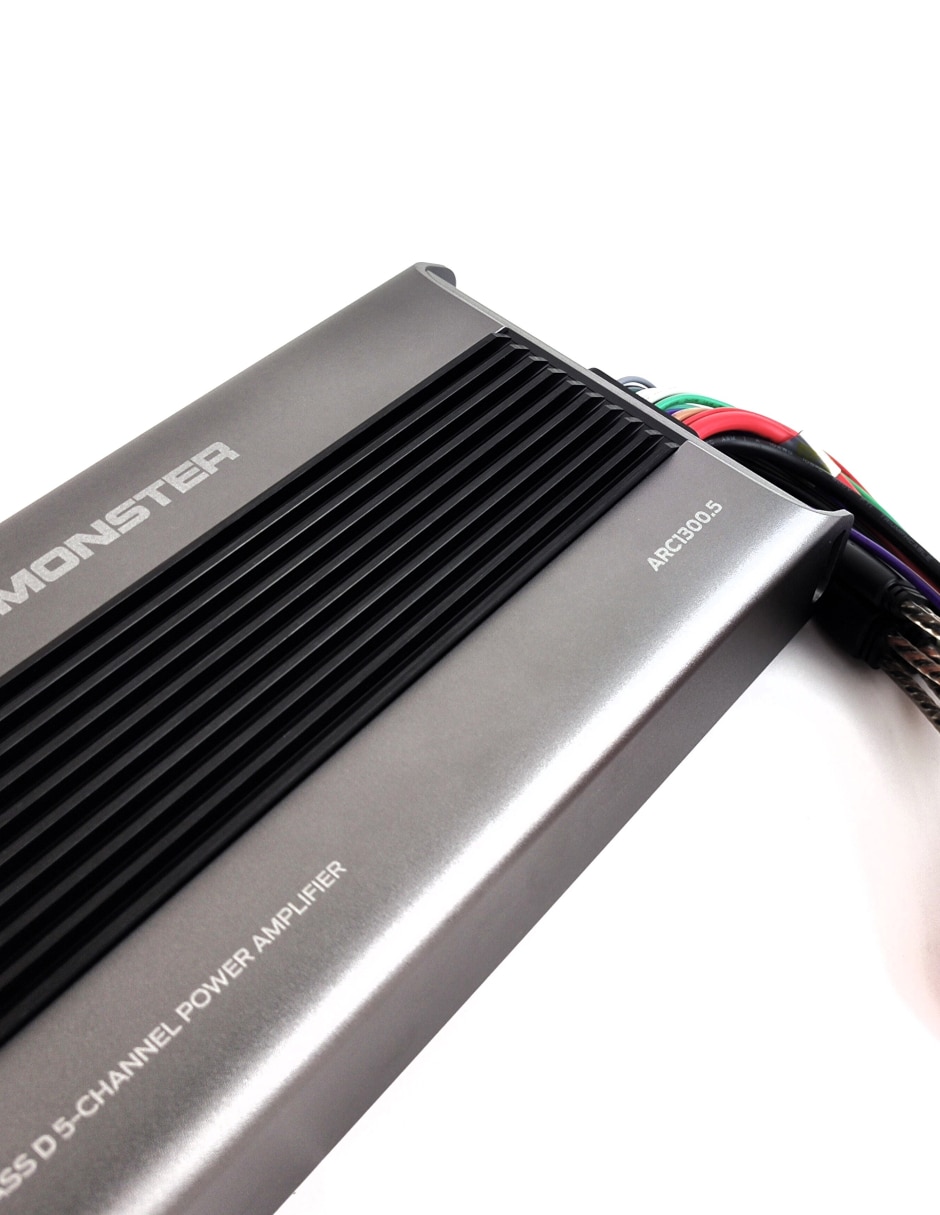 Amplificador para auto Monster ARC1300.5 de 12 VDC