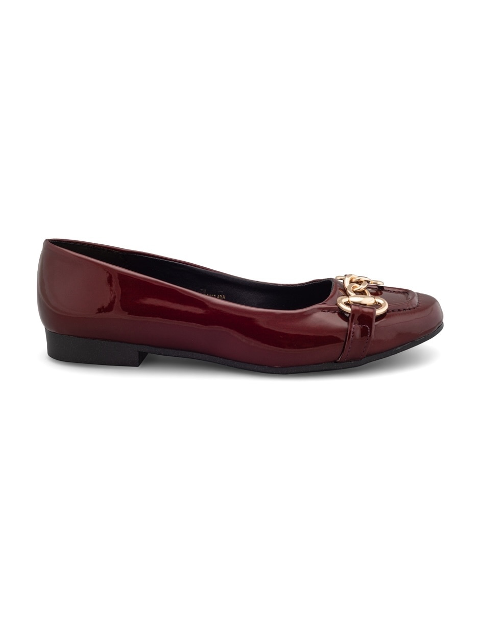 Zapato de charol para mujer