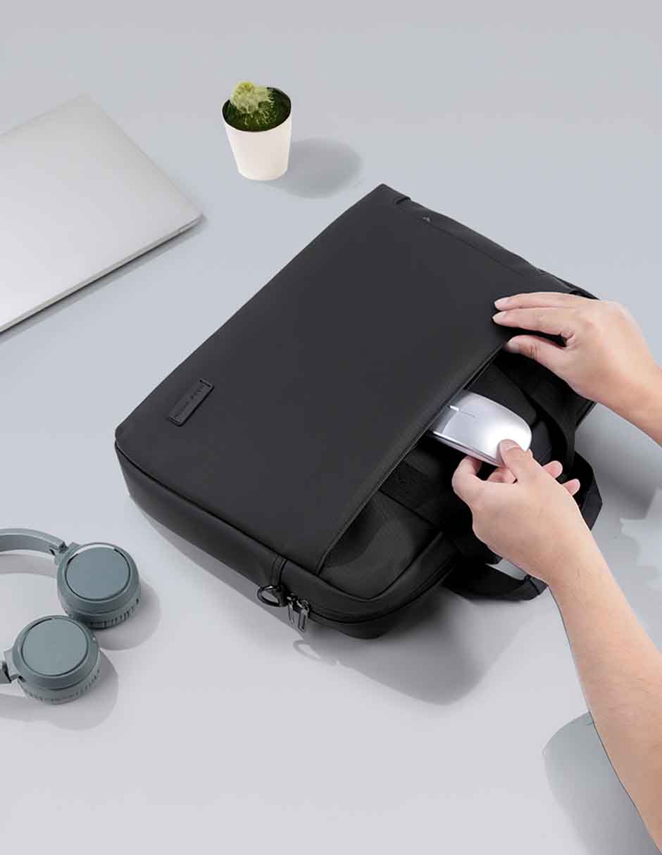 Maletín de poliuretano con compartimiento para laptop 15.6 pulgadas y celular 3