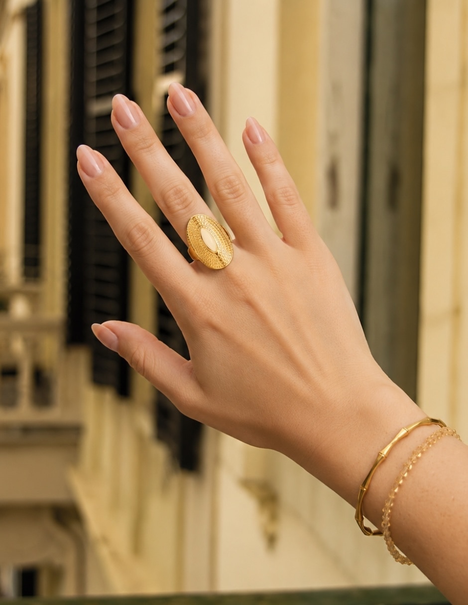 Anillo Imperial nácar baño de oro 3