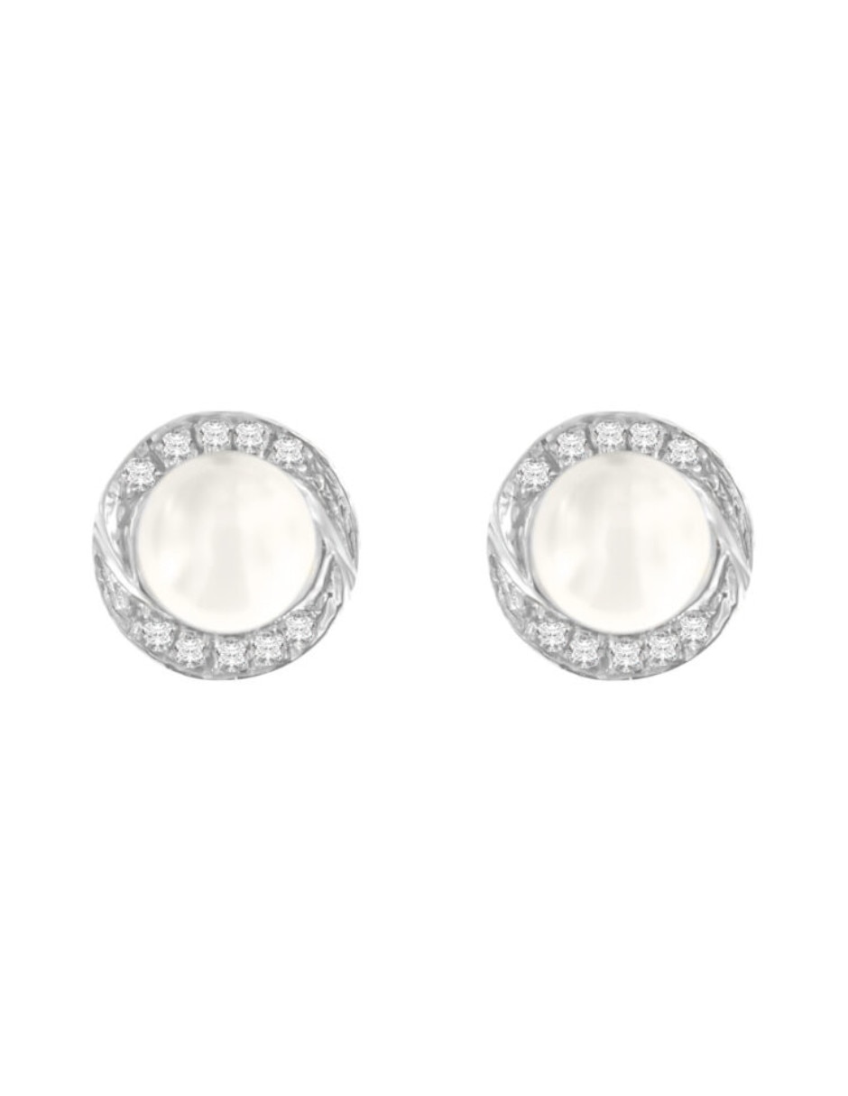 Aretes cortos de oro 14 K con acabado brillante diamante y perla