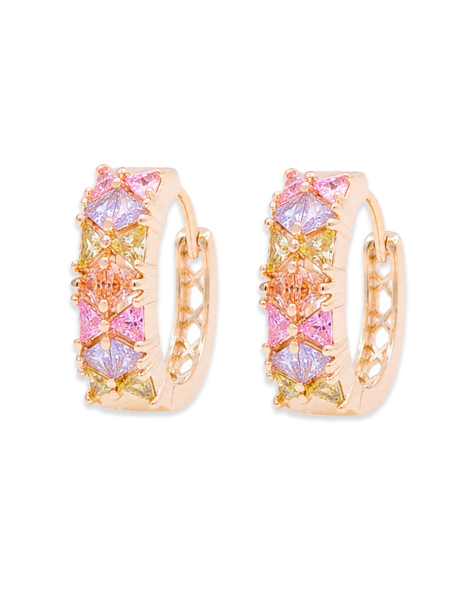 Aretes cortos de acero inoxidable con acabado chapa de oro zirconia 5