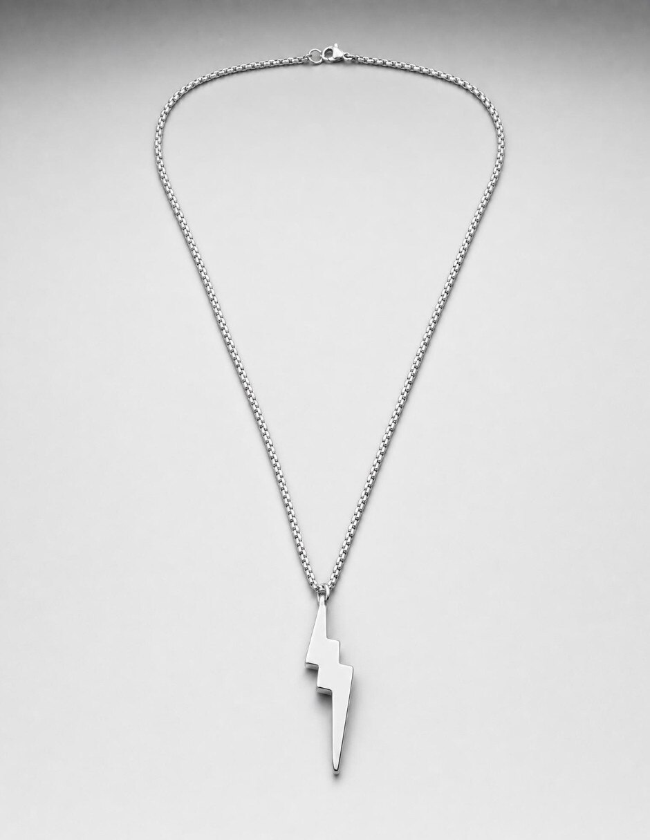 Collar con dije 4