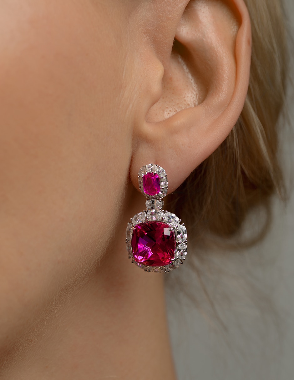 Aretes Gladkova Joyería de plata P925 con acabado pavé rubí