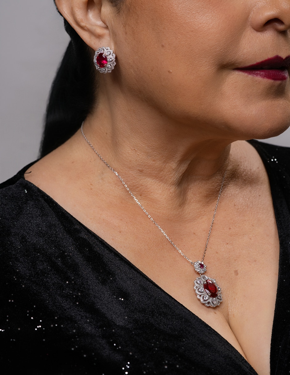 Broqueles Gladkova Joyería de plata P 925 con acabado pavé rubí