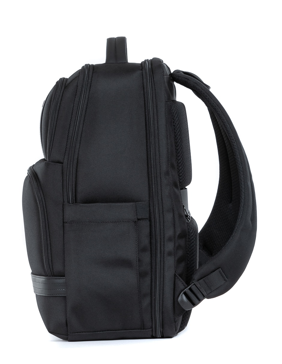 Mochila con portalaptop Travel Republic impermeable unisex