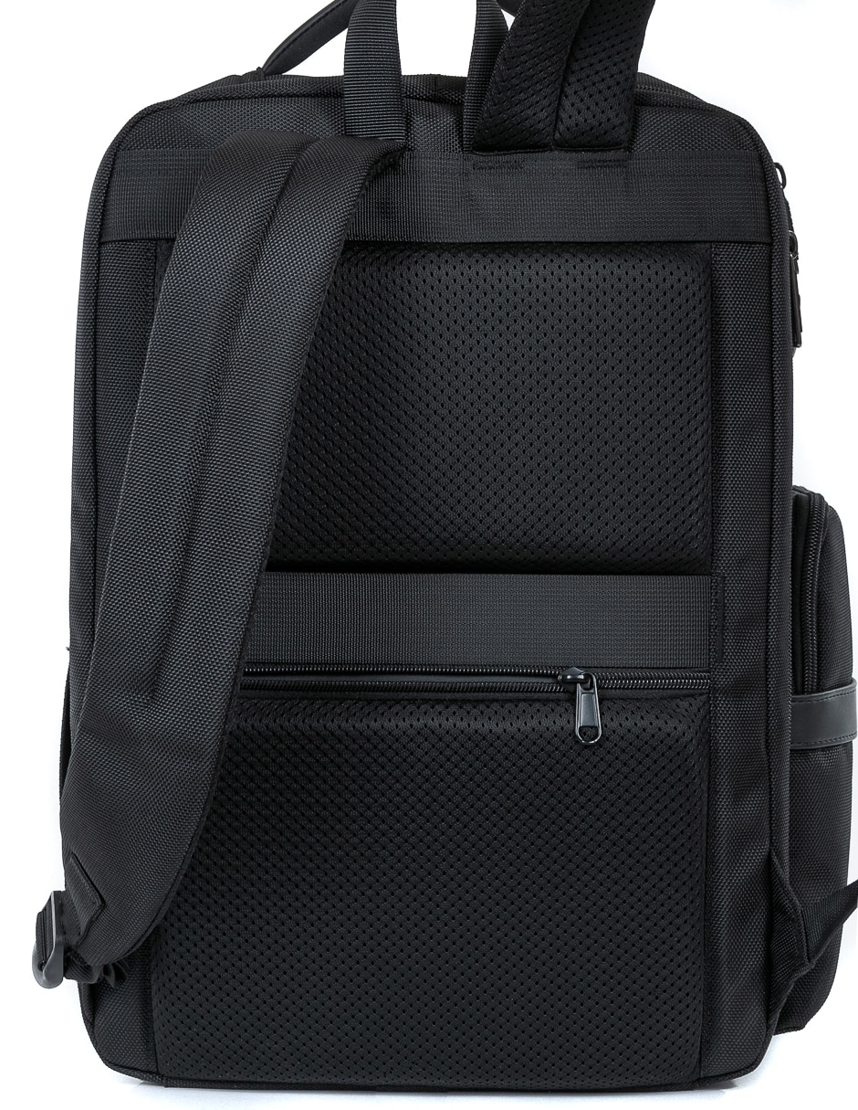 Mochila con portalaptop Travel Republic impermeable unisex