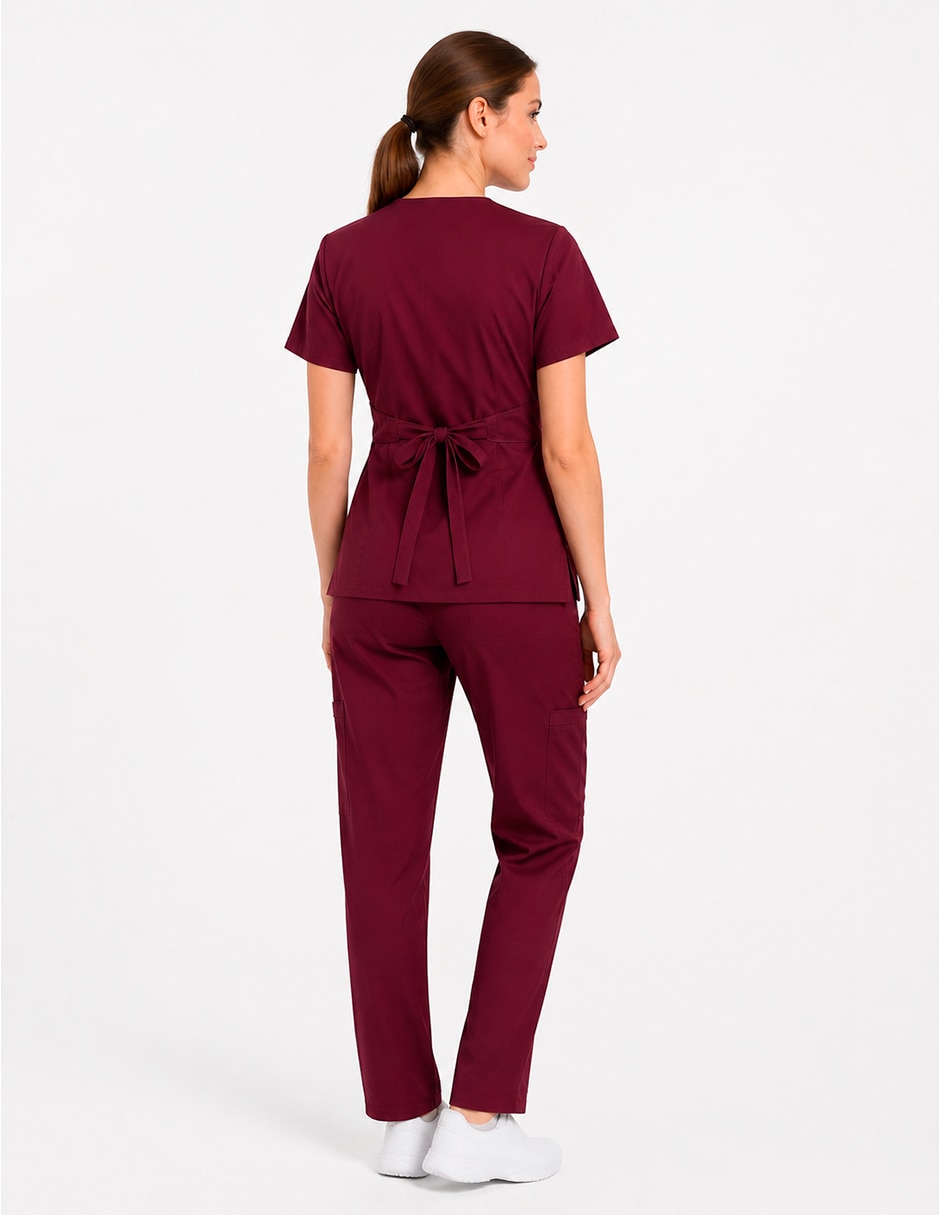 Pijama quirúrgica estilo relajado para mujer 4