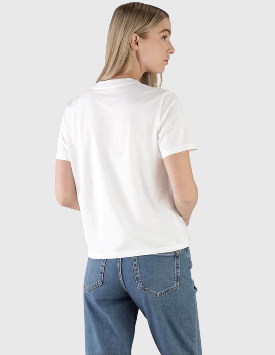 Playera manga corta cuello redondo para mujer 4