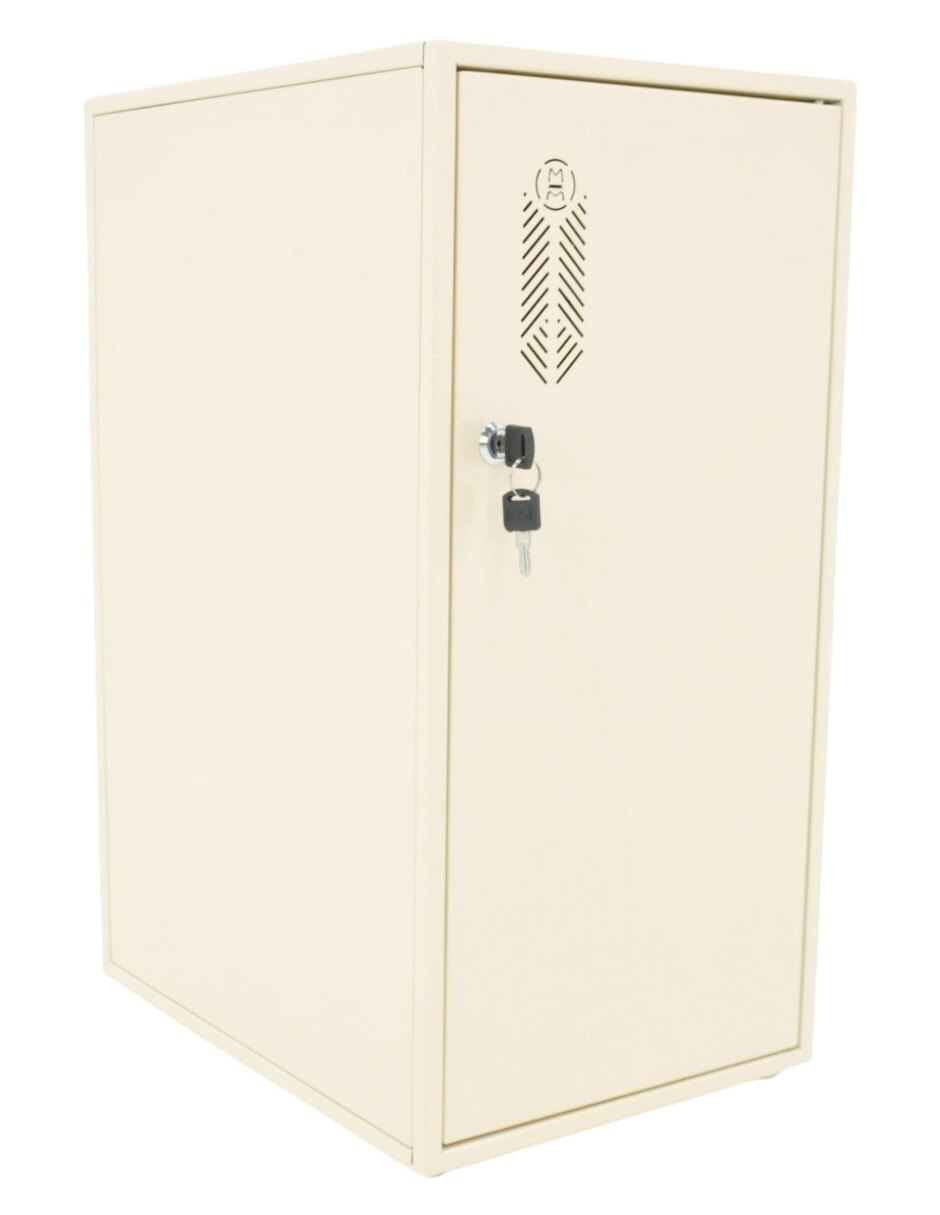 Locker 1