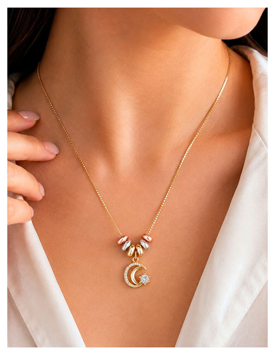 Collar con dije de luna Moon & Self 18 K