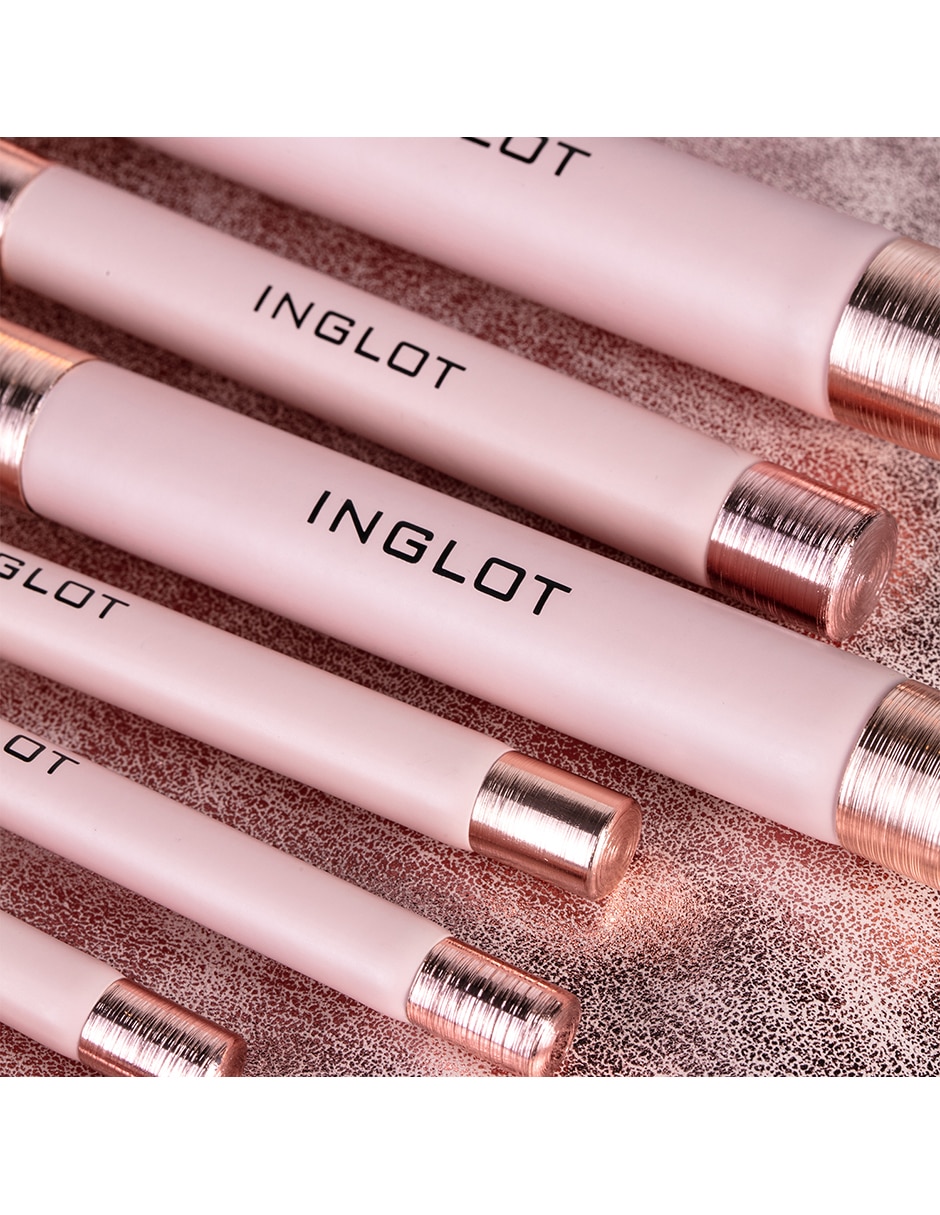 Set de brochas Inglot de maquillaje en estuche
