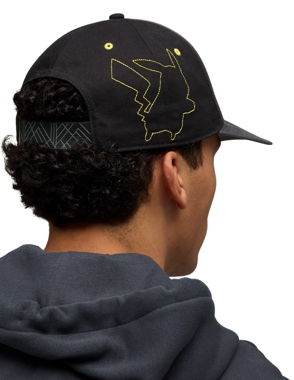 Gorra visera curva elástico casual Puma Pikachu para hombre
