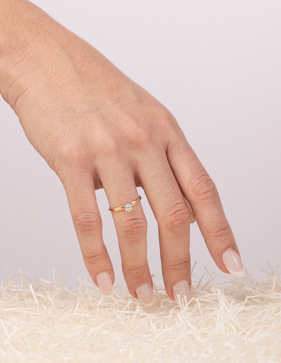 Anillo Unlimited By Ob 10 K de oro zirconia pulido