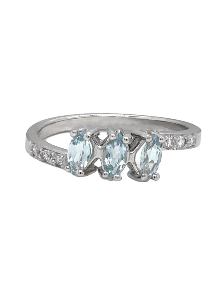 Anillo con gema 14 k de oro blanco diamante y aguamarina brillante